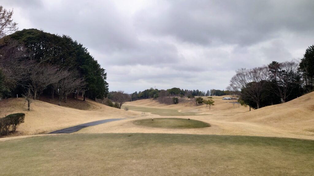 ロッテ皆吉台カントリー倶楽部 IN14番ホール 335Yミドル バンカー