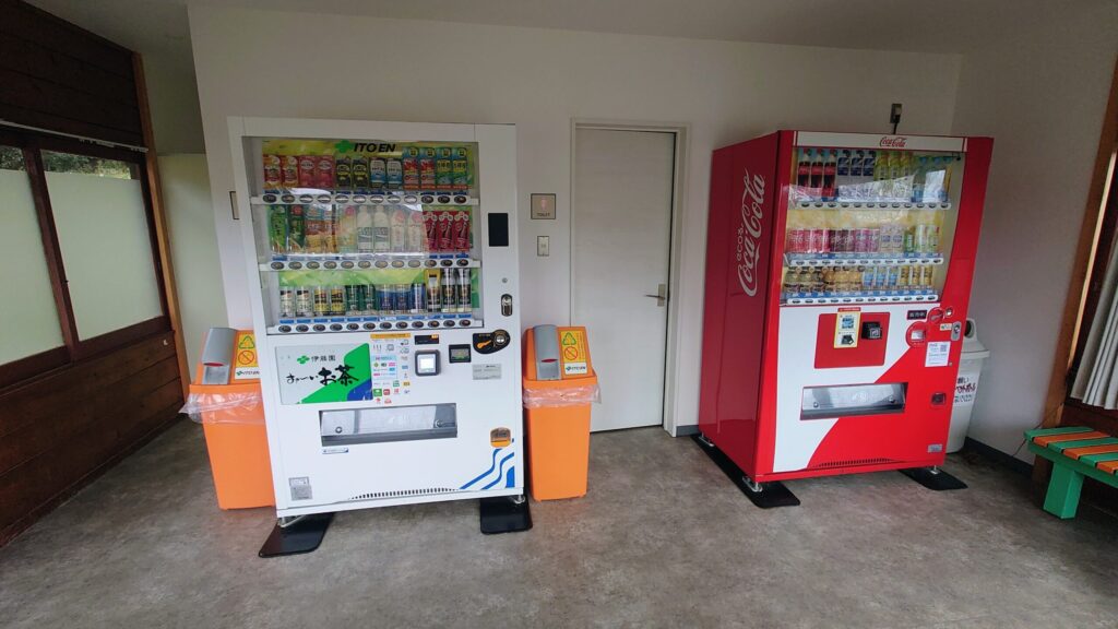 千葉桜の里ゴルフクラブOUTコース売店 自動販売機