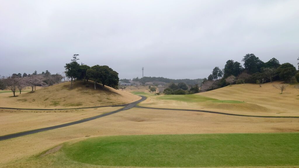 千葉桜の里ゴルフOUT 9番|414Y ミドル