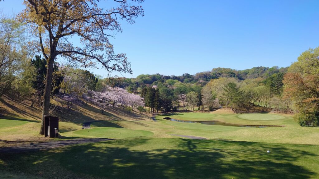 レインボーカントリー倶楽部 OUTコース4番 140Yショート