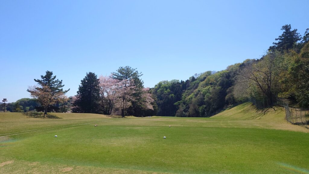 レインボーカントリー倶楽部 INコース11番 351Yミドル