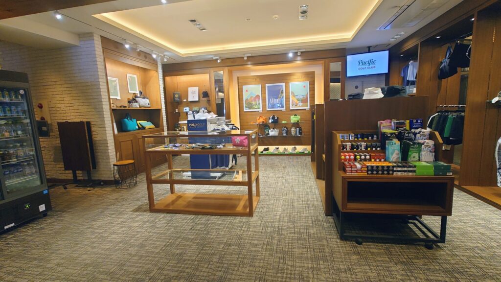 鎌倉パブリックゴルフ場　ショップ