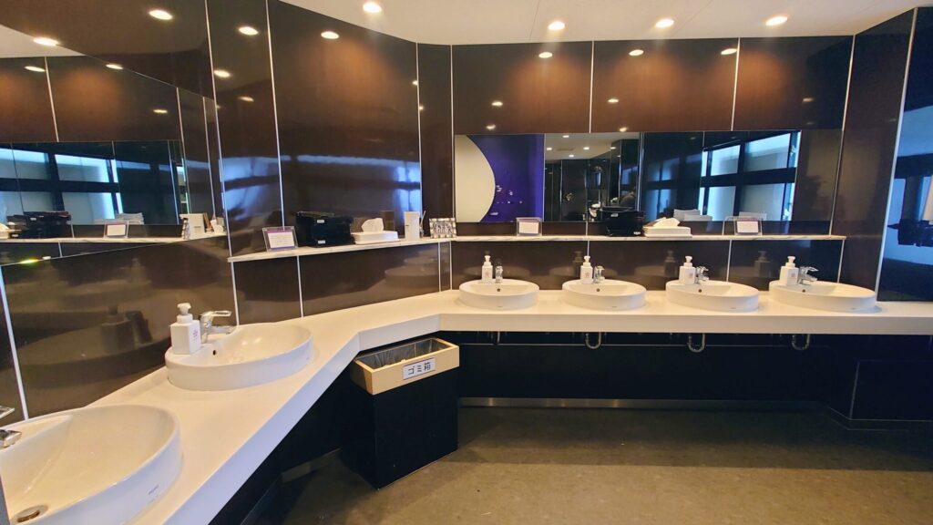 鎌倉パブリックゴルフ場　洗面カウンター