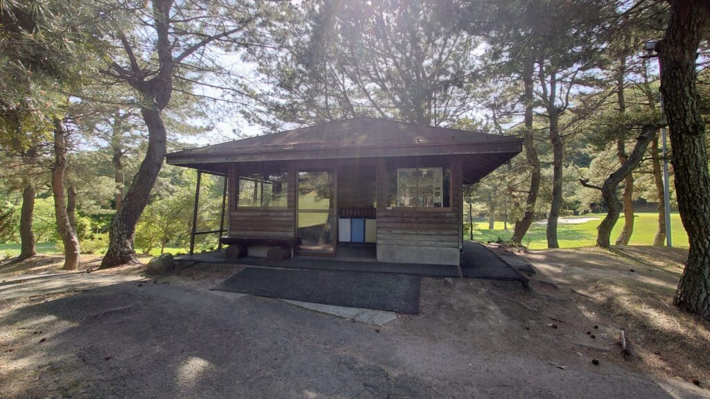 鎌倉パブリックゴルフ場　OUT4・IN11・14・15売店