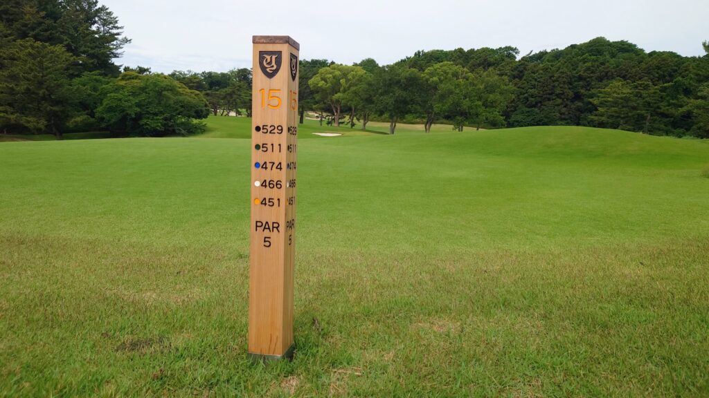 横浜カントリークラブ　ホール案内板