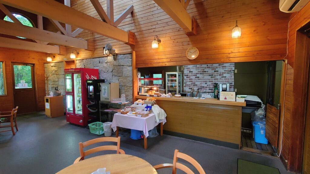 北海道ブルックスカントリークラブ　売店室内