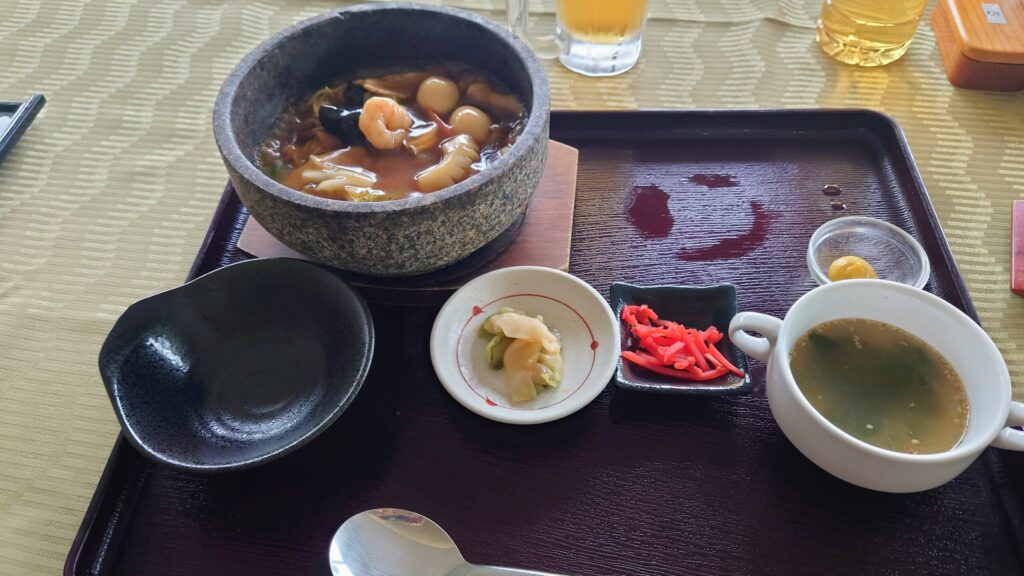 北海道ブルックスカントリークラブ　石焼きあんかけ焼きそば