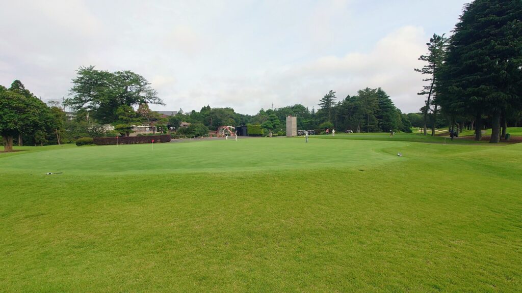 習志野カントリークラブ【GRAND練習グリーン