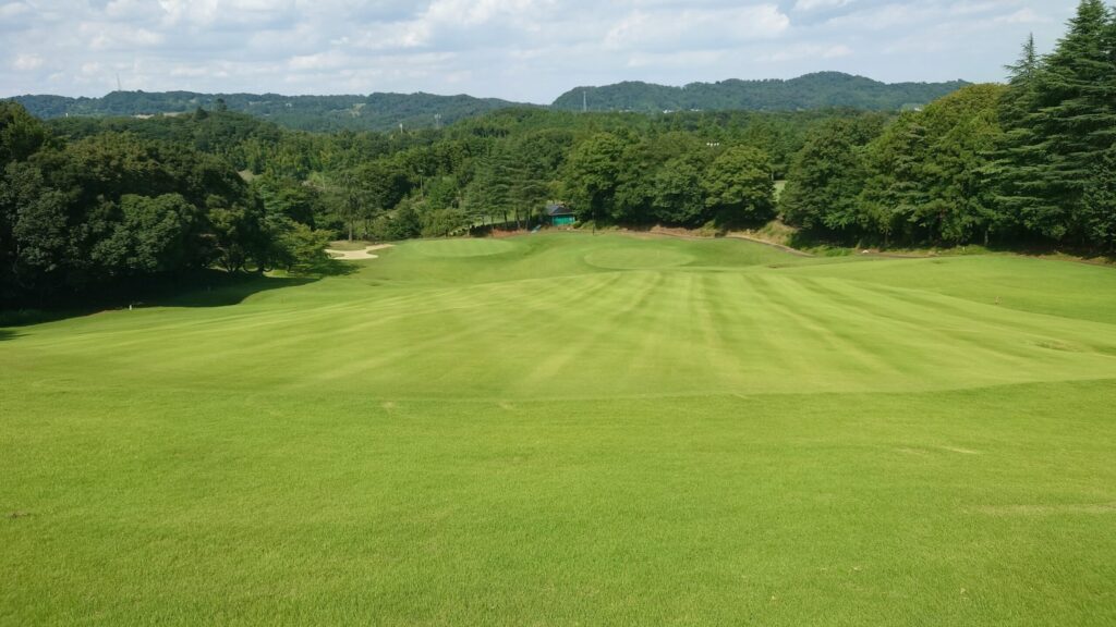 大厚木カントリークラブ本コース 南コース6番 グリーン周り