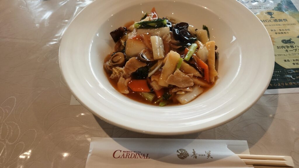武庫ノ台カーディナルの青冥監修あんかけ焼きそばランチ