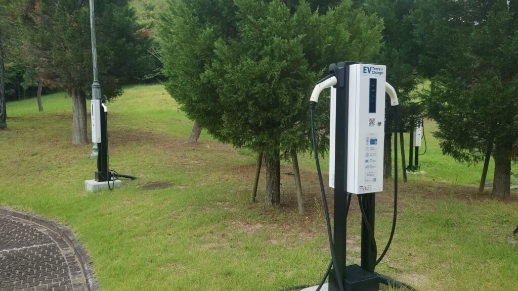 関西ゴルフ倶楽部のEV充電器（Terra Charge 普通充電6kW）