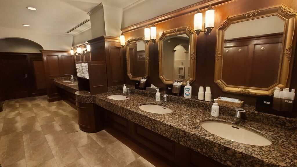 関西ゴルフ倶楽部のトイレ洗面スペース
